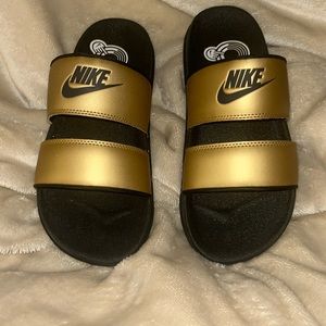 New Nike Sandals